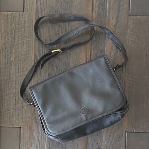 Elegant Black Leather Crossbody Bag